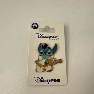 Stitch Elvis pin trading Disney pin